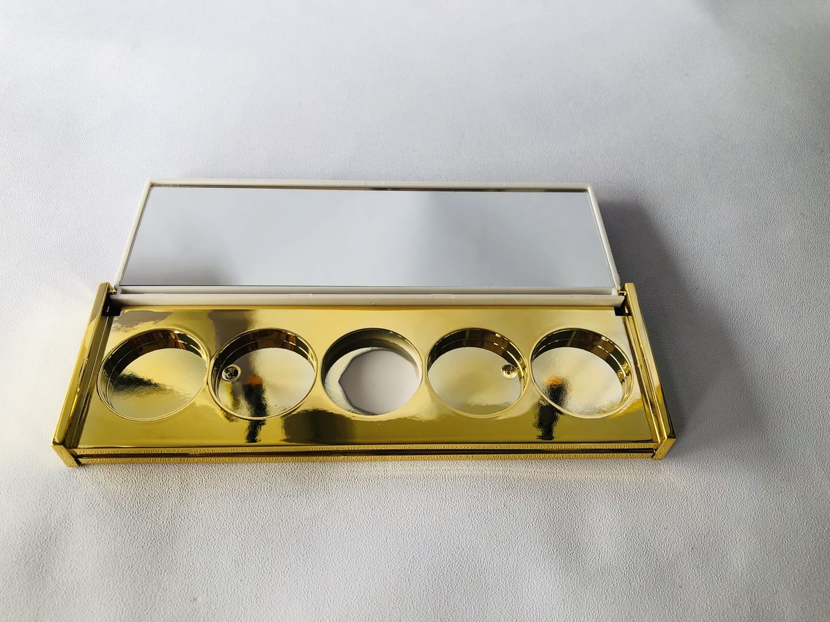 Compacts & Eyeshadow Cases model ES20204