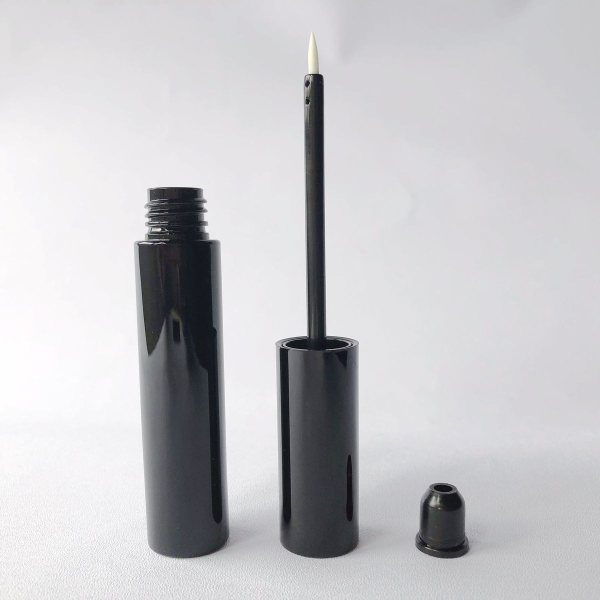 Eyeliner & Serum Tubes model YXG04902
