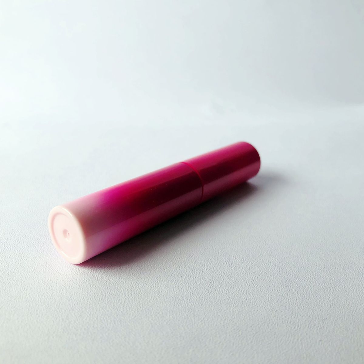 Eyeliner & Serum Tubes model YXG09404
