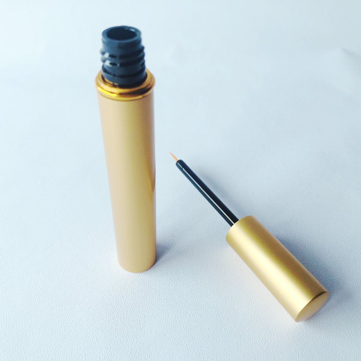Eyeliner & Serum Tubes model YXG09605