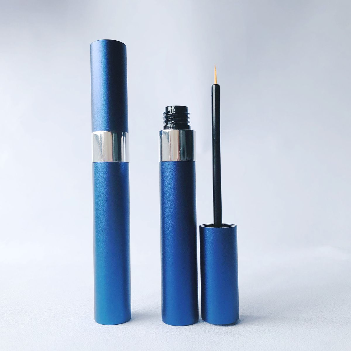 Eyeliner & Serum Tubes model YXG09903