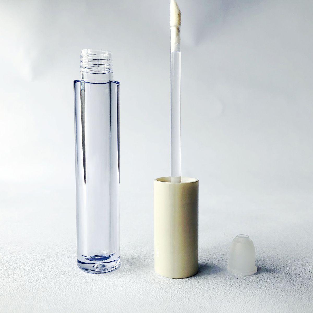 Lip Gloss Tubes model 1701