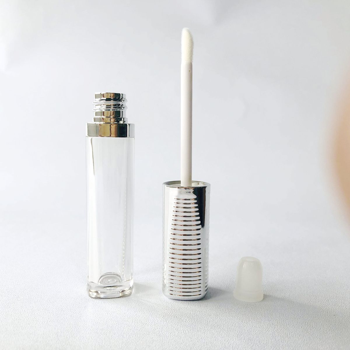 Lip Gloss Tubes model 2703