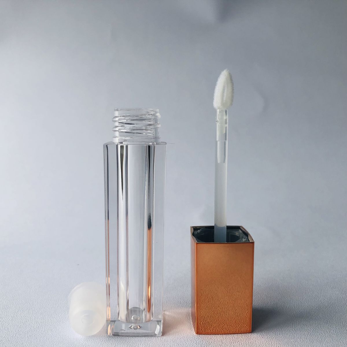 Lip Gloss Tubes model 602