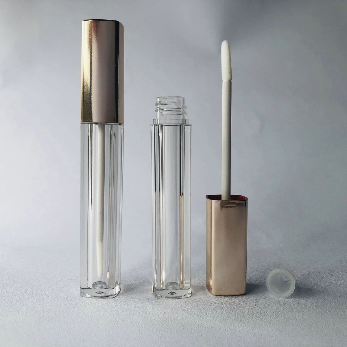 Lip Gloss Tubes model 701