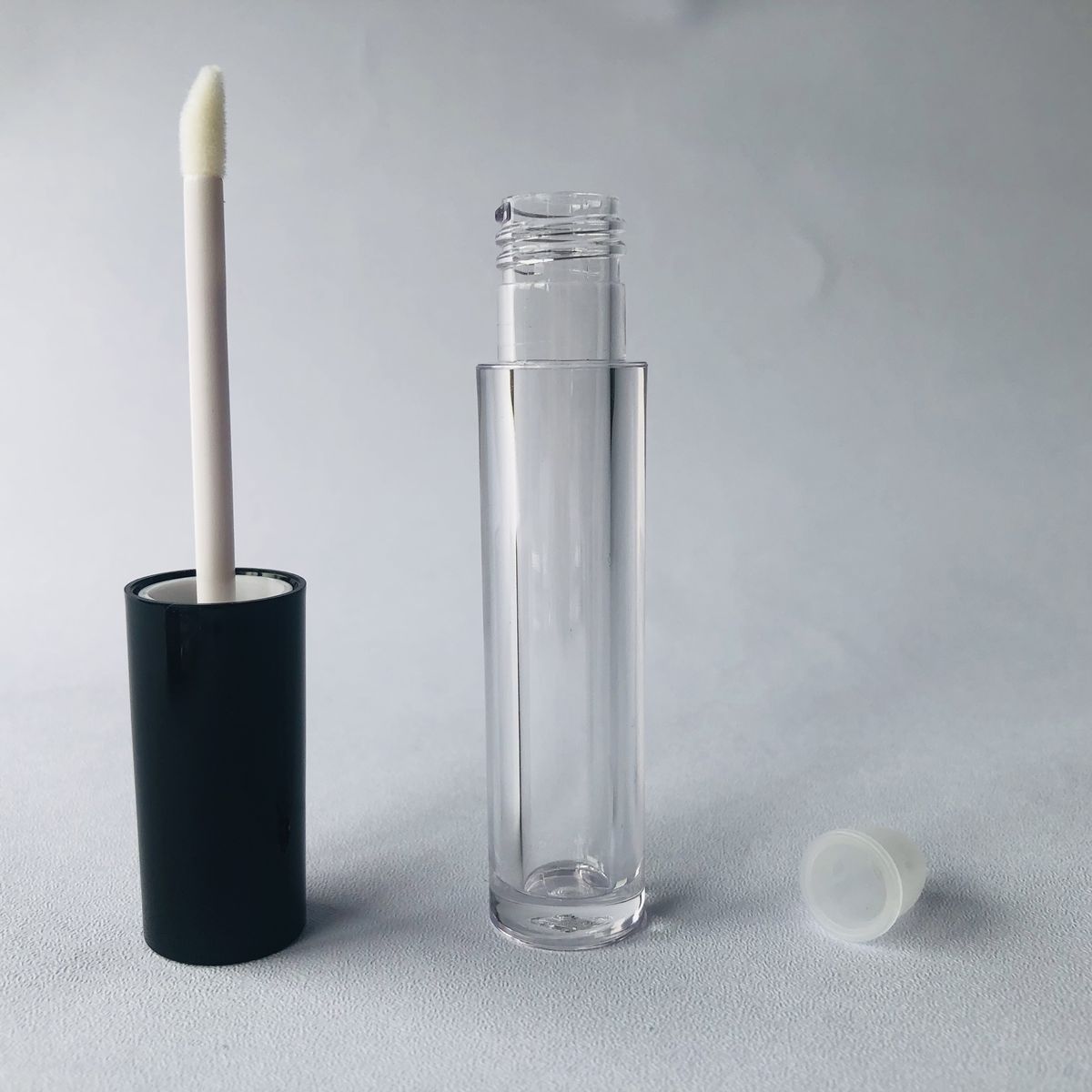 Lip Gloss Tubes model 802