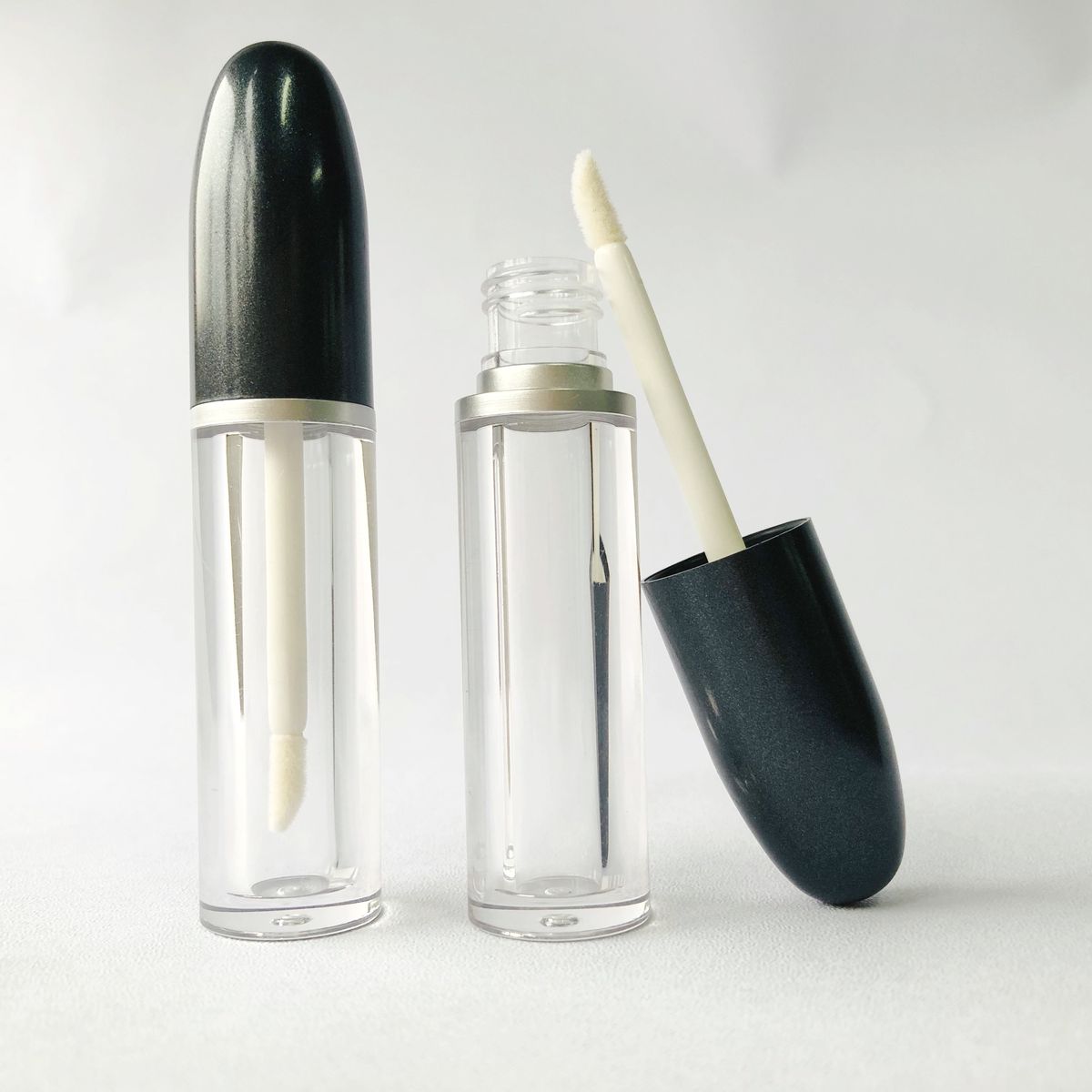 Lip Gloss Tubes model CCG17401
