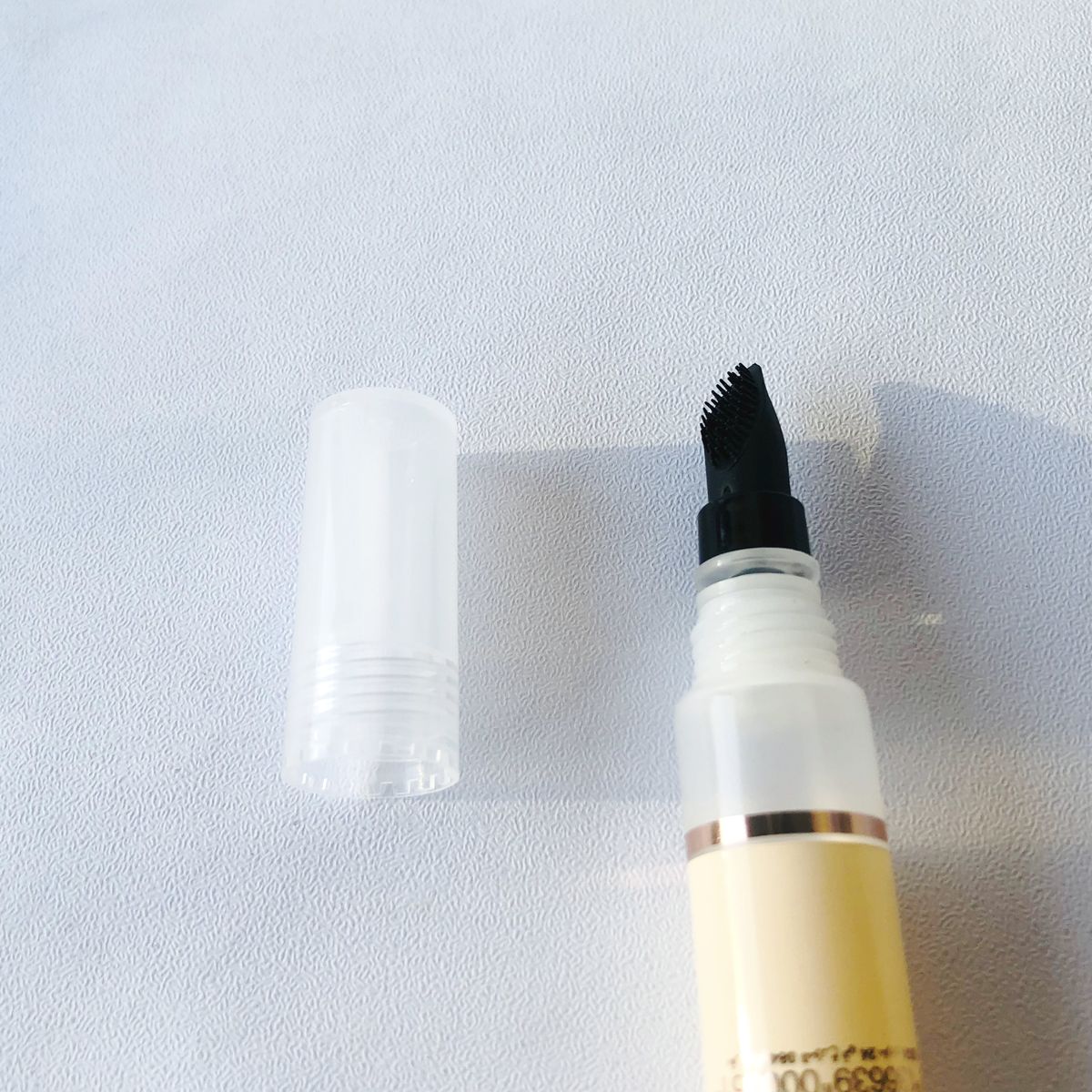 Lip Gloss Tubes model CCG18401