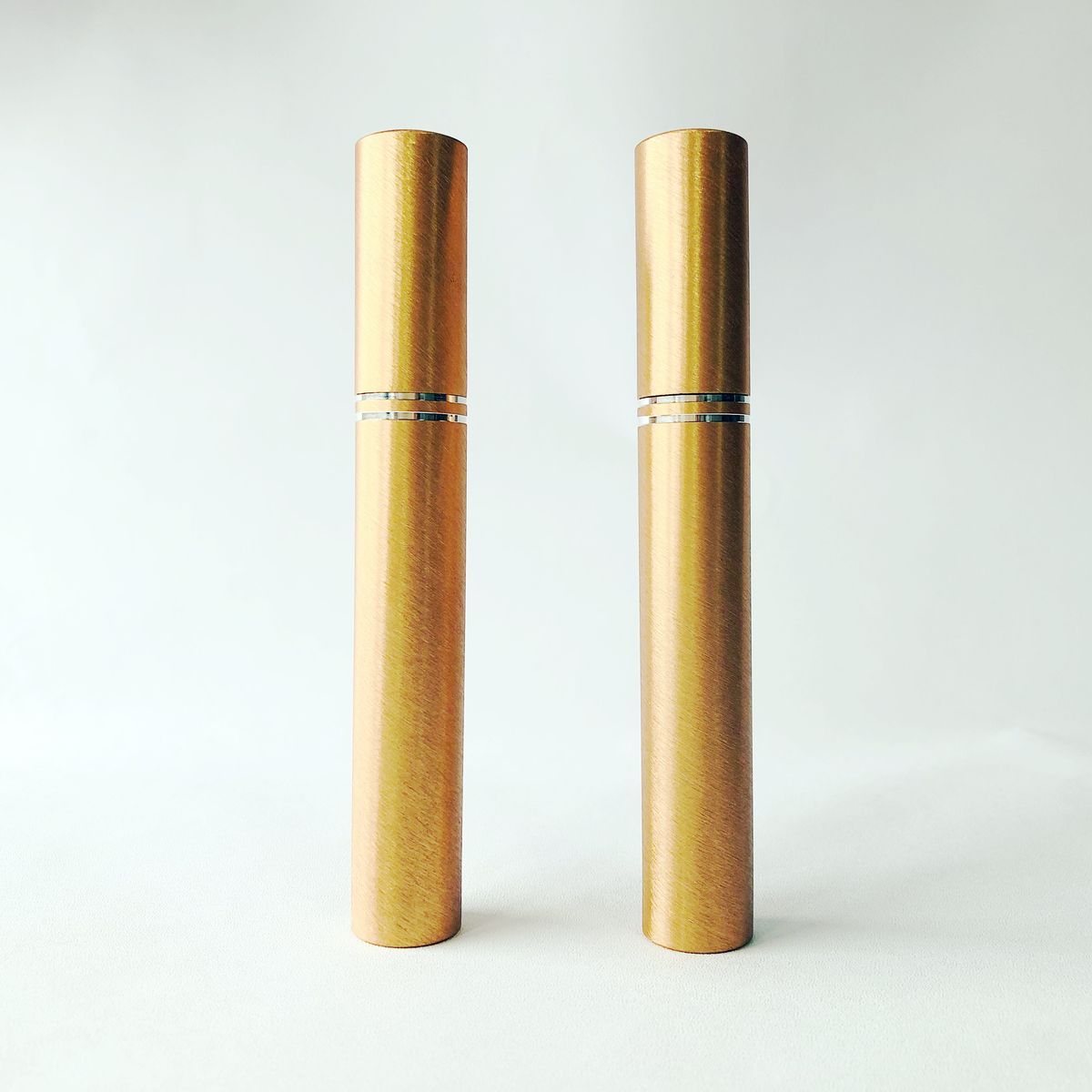 Mascara Tubes model JMG15001