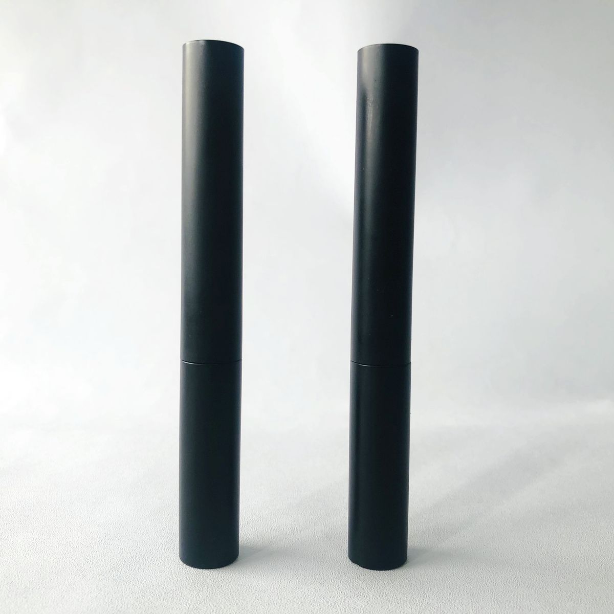 Mascara Tubes model JMG22401