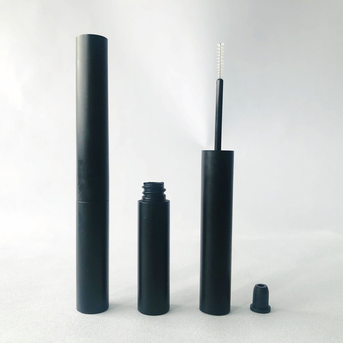 Mascara Tubes model JMG22404